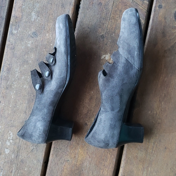 MUNRO Suede Mary Jane Pump Gray sz 7 Women's Retro Heels - Picture 5 of 9